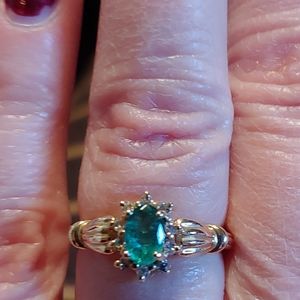 Vintage 14 karat gold emerald and diamond ring. Approx size 6